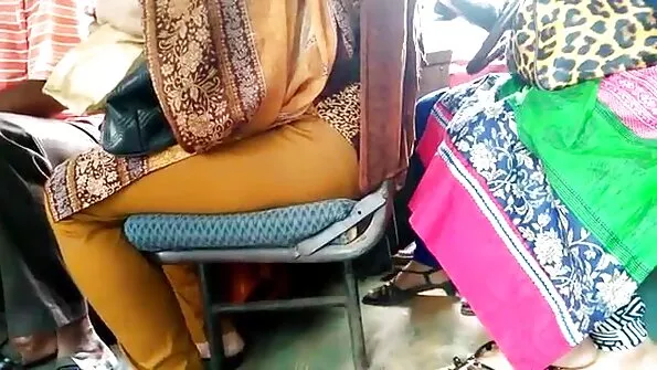 Latina perses anal cowgirl jalad üles õhku.