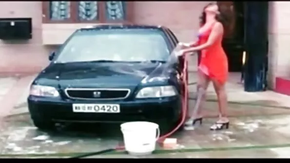 Poja sõber tegi rinnakale naisele massaaži ja persis tahtmatult.
