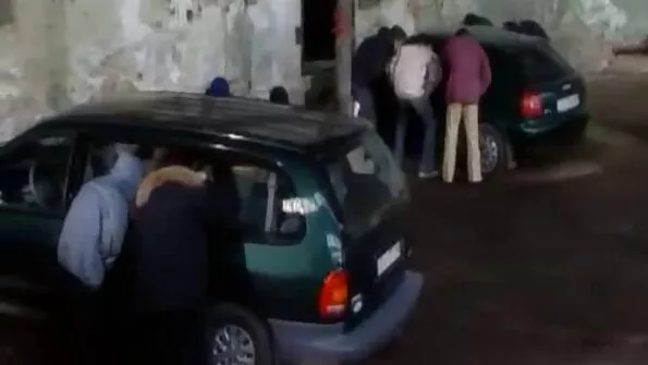 Kiire, sügav, valgustatud.